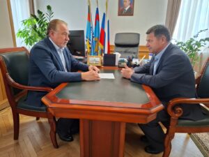 В сентябре этого года состоялась рабочая встреча Руководителя Федерального Агентства Российской Федерации морского и речного транспорта (РосМорРечФлот) Тарасенко Андрея Владимировича и первого заместителя председателя Ассоциации Строительства и Развития Дорожно-Строительной Инфраструктуры Куркова Михаила Владимировича.